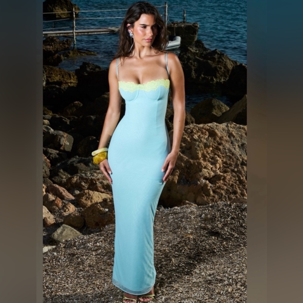 House of CB Aiza Ocean Blue Contrast Lace Maxi Dress Large - Picture 11 of 11